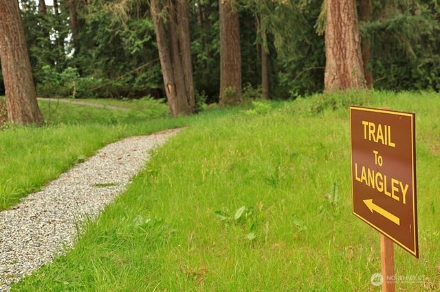 1043 Village Loop, Langley, WA 98260