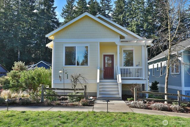 1043 Village Loop, Langley, WA 98260