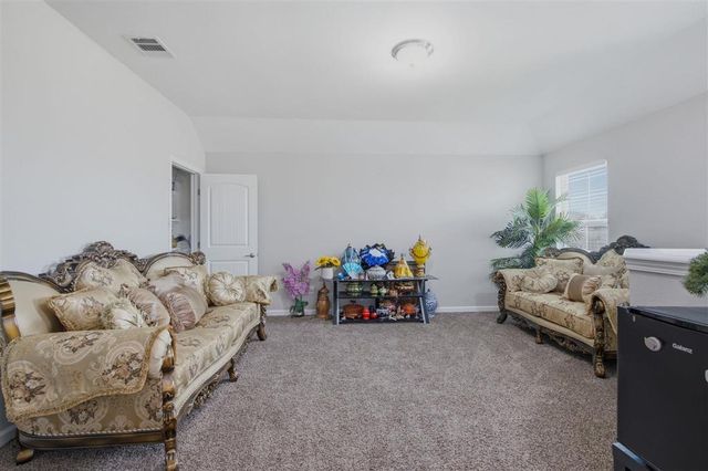 2202 S LAKE MICHELE Circle, Lake Charles, LA 70607
