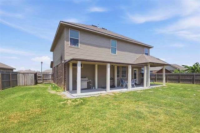 2202 S LAKE MICHELE Circle, Lake Charles, LA 70607