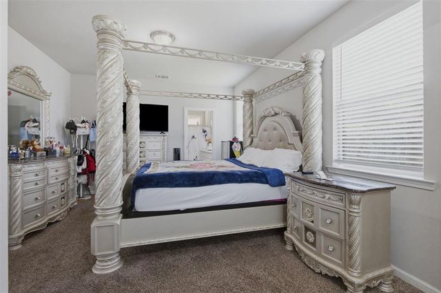 2202 S LAKE MICHELE Circle, Lake Charles, LA 70607
