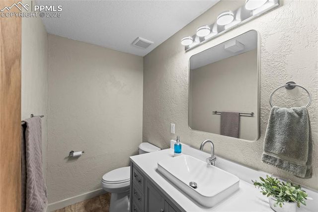 192 Ridge Drive, Woodland Park, CO 80863