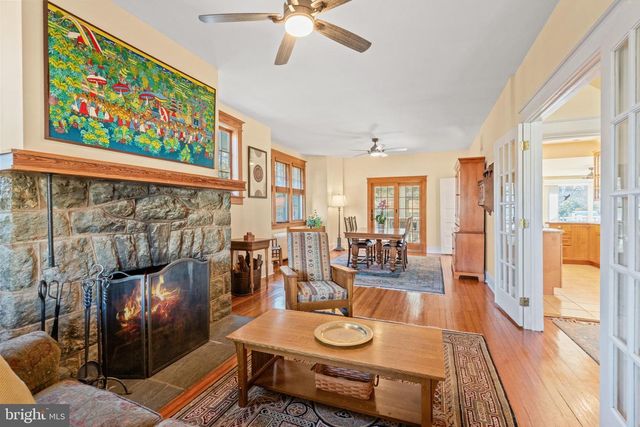 5612 OAK PL, Bethesda, MD 20817