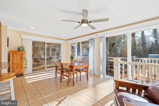 5612 OAK PL, Bethesda, MD 20817