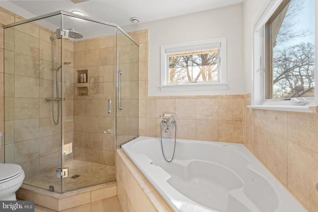 5612 OAK PL, Bethesda, MD 20817