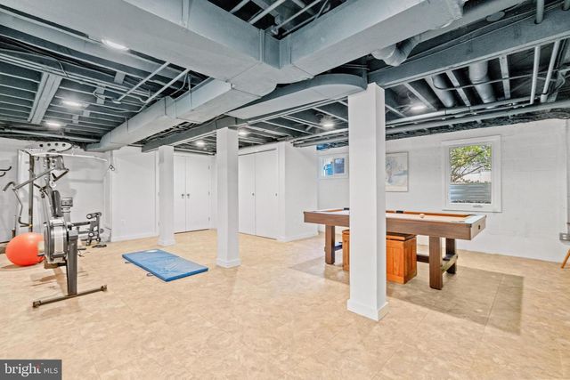 5612 OAK PL, Bethesda, MD 20817