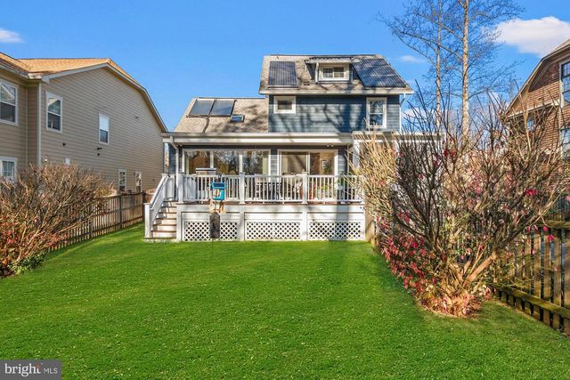 5612 OAK PL, Bethesda, MD 20817