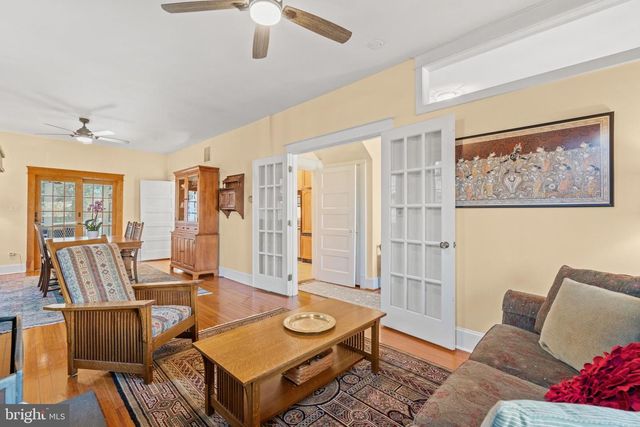 5612 OAK PL, Bethesda, MD 20817