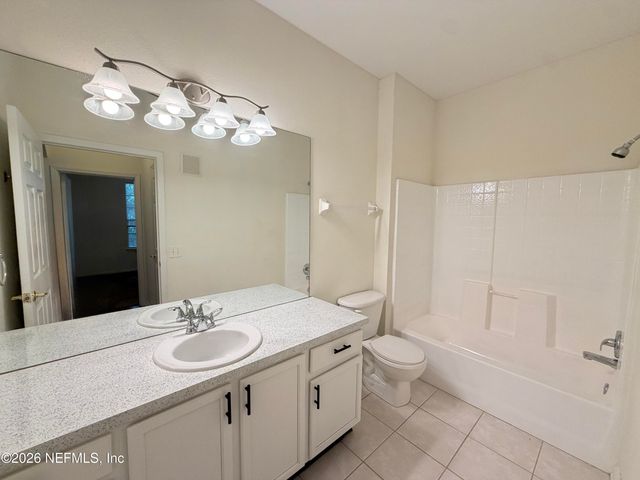 10550 BAYMEADOWS Road 517, Jacksonville, FL 32256