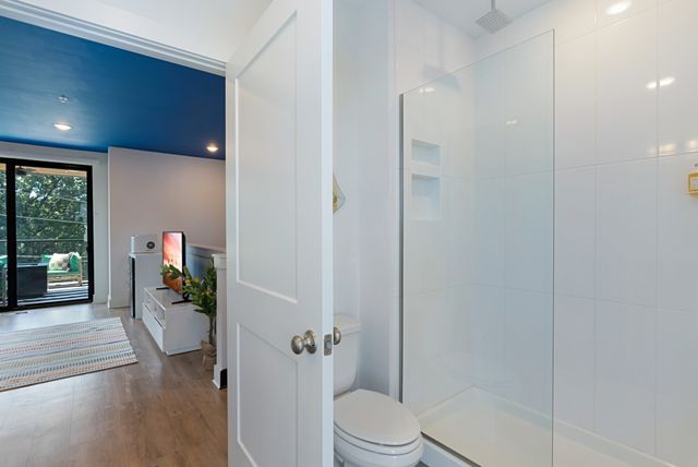 1010 18th Avenue, S C, Nashville, TN 37212