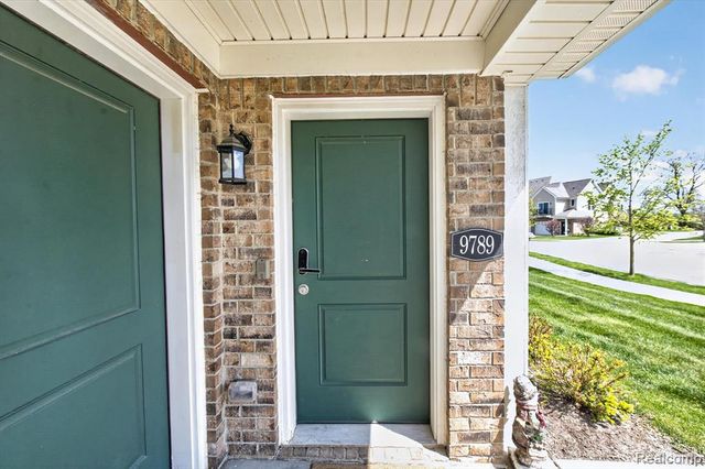 9789 Ridge Run Street, Howell, MI 48855