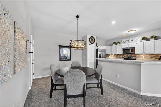 9789 Ridge Run Street, Howell, MI 48855