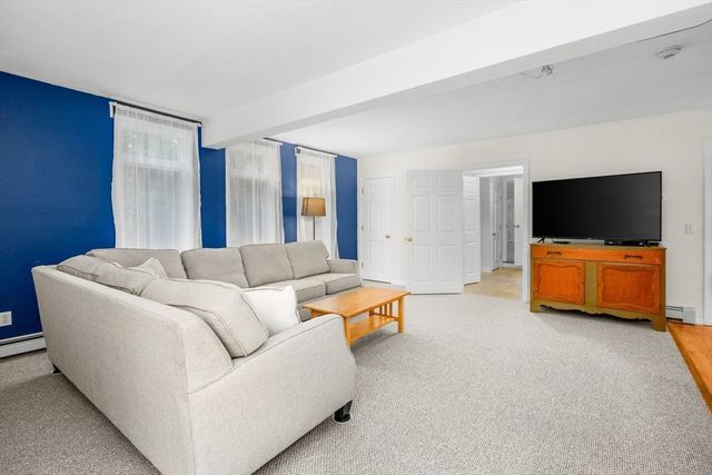 24 Faunce Mountain Rd, Sandwich, MA 02563