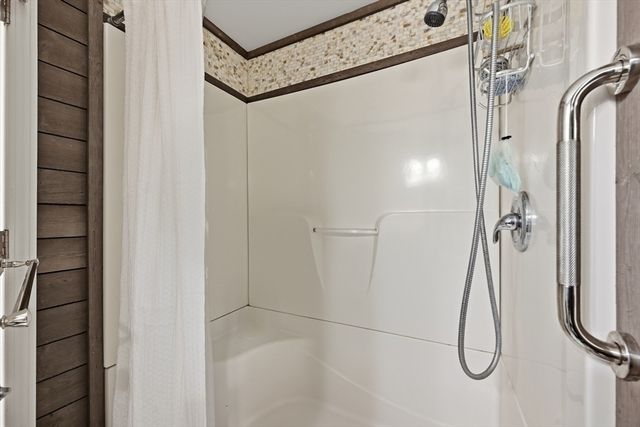 24 Faunce Mountain Rd, Sandwich, MA 02563