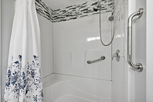 24 Faunce Mountain Rd, Sandwich, MA 02563