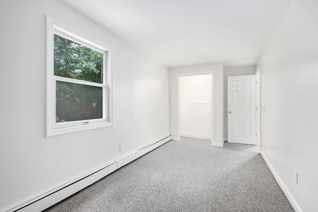 24 Faunce Mountain Rd, Sandwich, MA 02563
