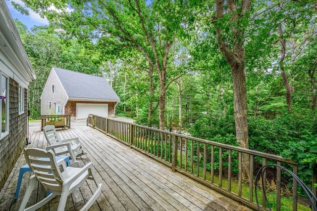 24 Faunce Mountain Rd, Sandwich, MA 02563