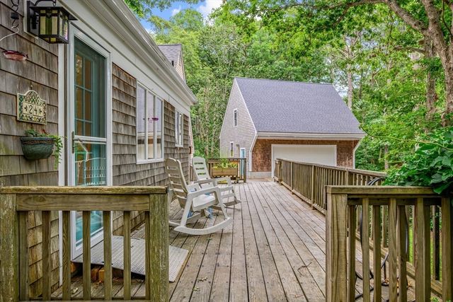 24 Faunce Mountain Rd, Sandwich, MA 02563