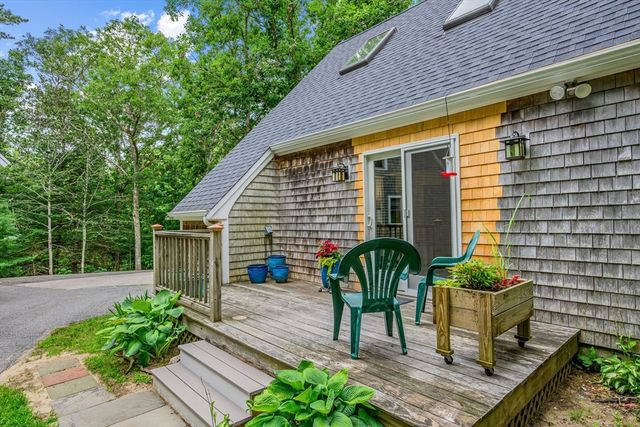 24 Faunce Mountain Rd, Sandwich, MA 02563