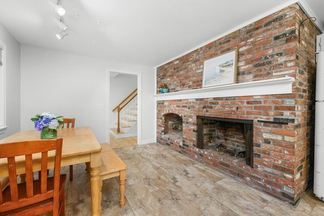 24 Faunce Mountain Rd, Sandwich, MA 02563