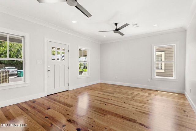 1309 Bowen Avenue, Ocean Springs, MS 39564
