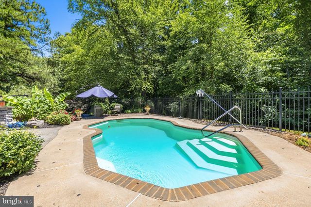 24249 MCINTOSH RD, Hollywood, MD 20636