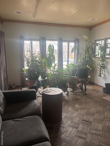 2500 Atkinson Street, Detroit, MI 48206