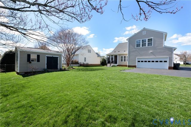 8766 Roberta Rd, Hanover, VA 23116