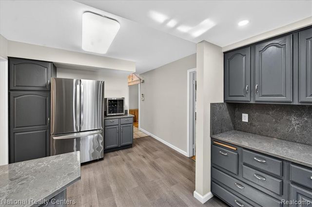 35037 Ellen Court, Livonia, MI 48154
