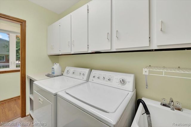 35037 Ellen Court, Livonia, MI 48154