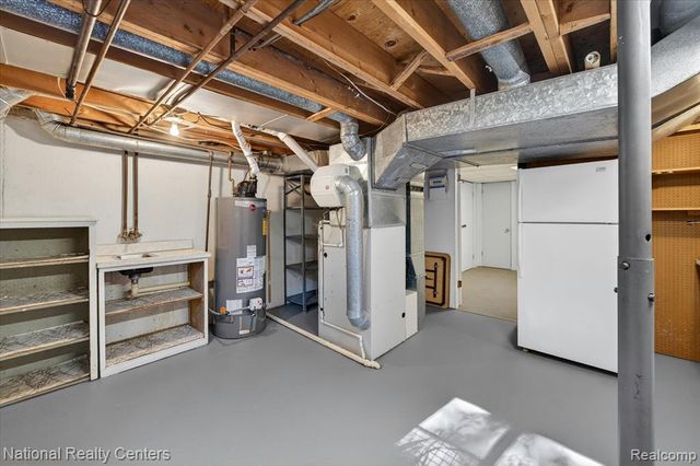 35037 Ellen Court, Livonia, MI 48154