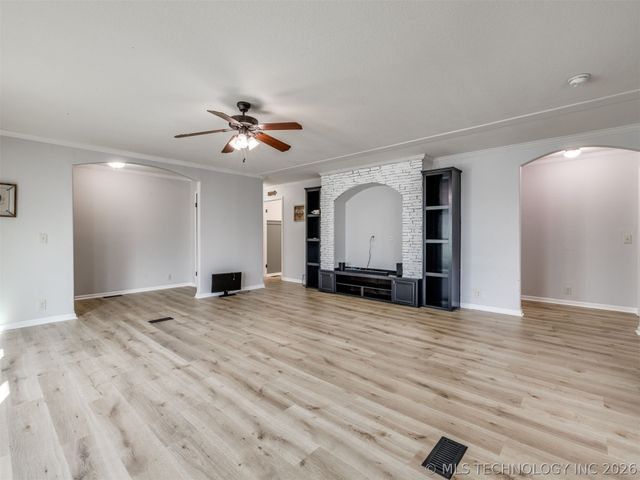 48 Ridgeview Drive, Sand Springs, OK 74063