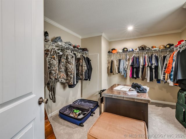 48 Ridgeview Drive, Sand Springs, OK 74063