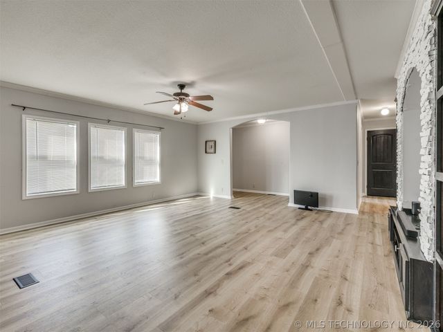48 Ridgeview Drive, Sand Springs, OK 74063