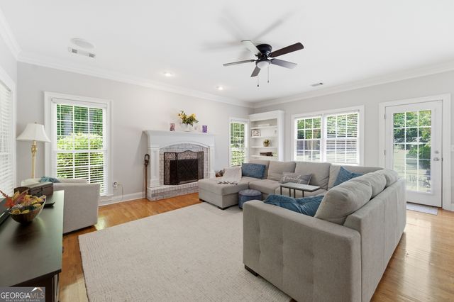 2372 SW Habersham, Marietta, GA 30064
