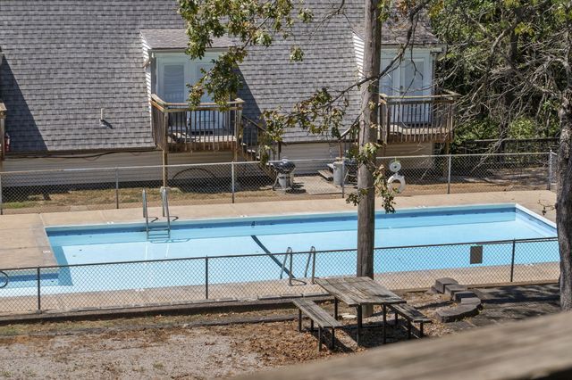 423 Eagle Drive, Reeds Spring, MO 65737