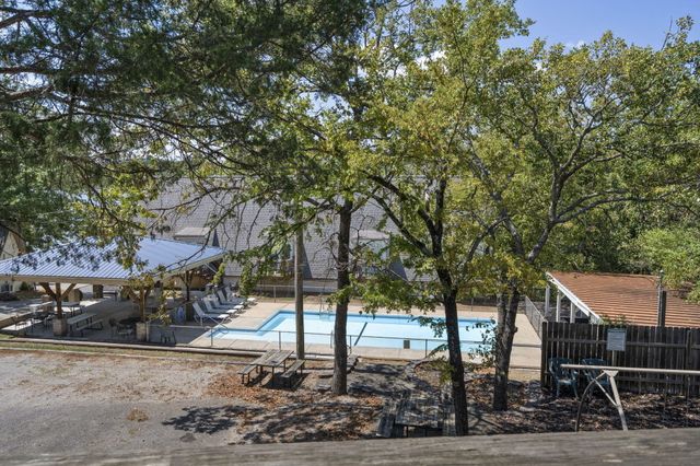 423 Eagle Drive, Reeds Spring, MO 65737