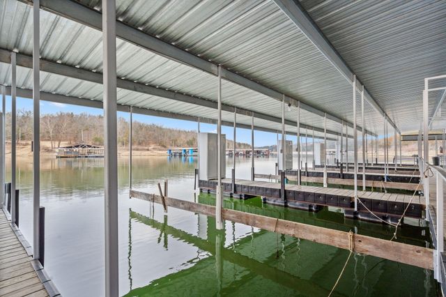 423 Eagle Drive, Reeds Spring, MO 65737