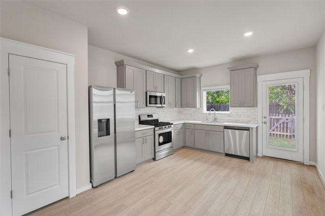 17104 Crane Fly DR D, Pflugerville, TX 78660