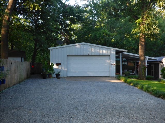 80 Louisiana Avenue, Pottsboro, TX 75076
