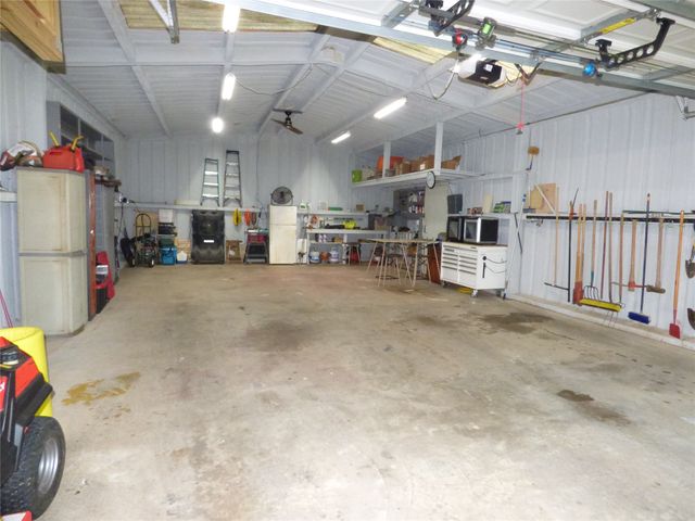80 Louisiana Avenue, Pottsboro, TX 75076