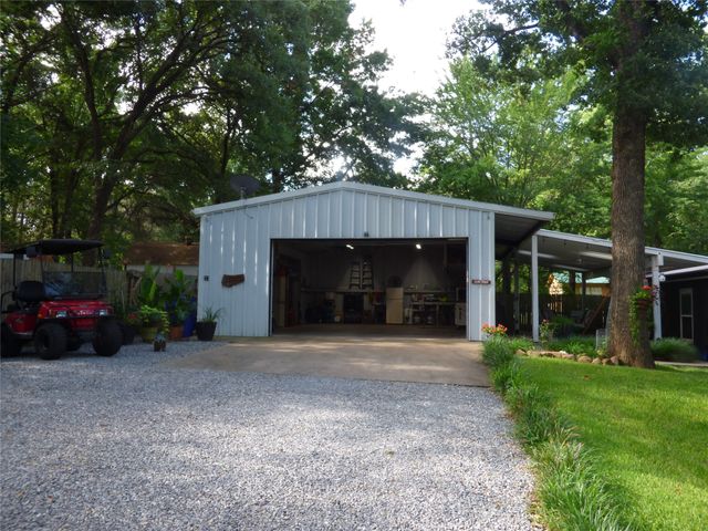 80 Louisiana Avenue, Pottsboro, TX 75076