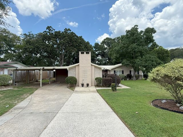 26 Goff Street, Daleville, AL 36322