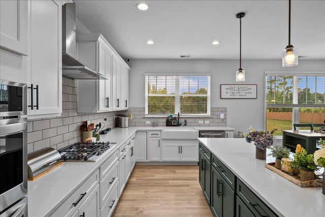 1321 Wellton Place, Campobello, SC 29322