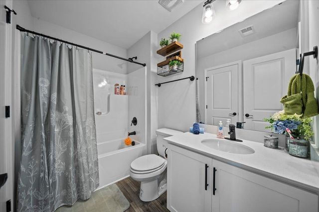 1321 Wellton Place, Campobello, SC 29322