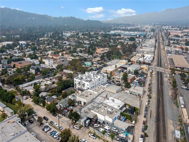 4211 Verdant Street, Los Angeles, CA 90039