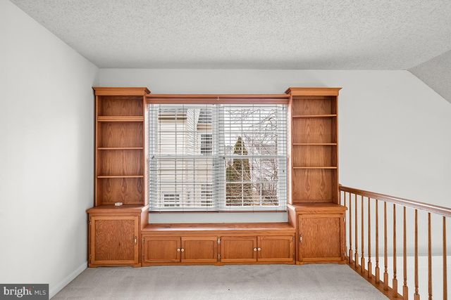 429 DEERPATH AVE SW, Leesburg, VA 20175