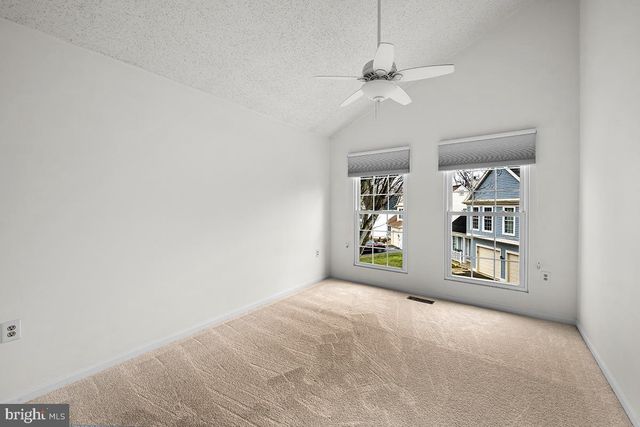 429 DEERPATH AVE SW, Leesburg, VA 20175