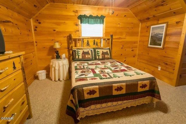 3390 Robeson Road, Sevierville, TN 37862