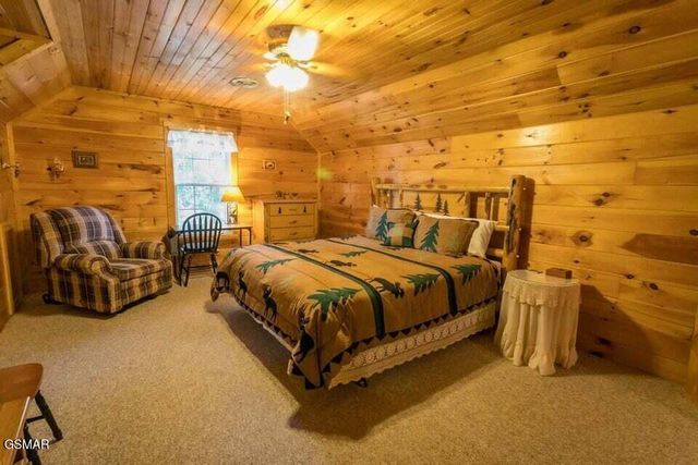 3390 Robeson Road, Sevierville, TN 37862